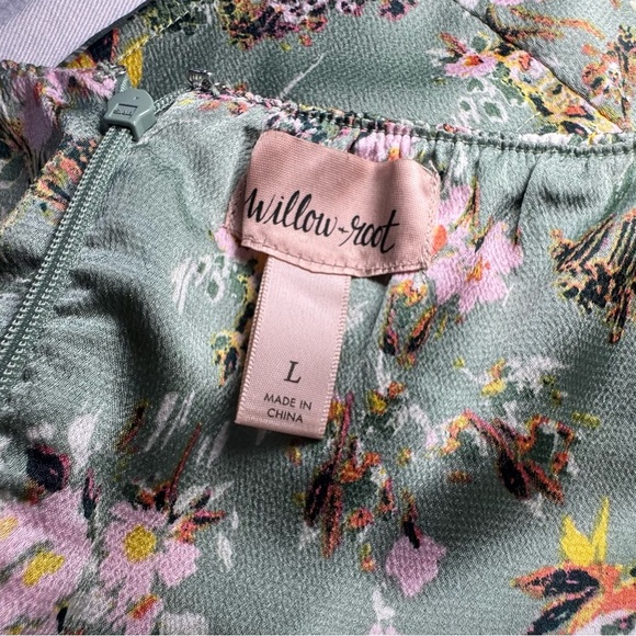 Willow and Root Silky Floral Green Dress - Picture 3 of 7